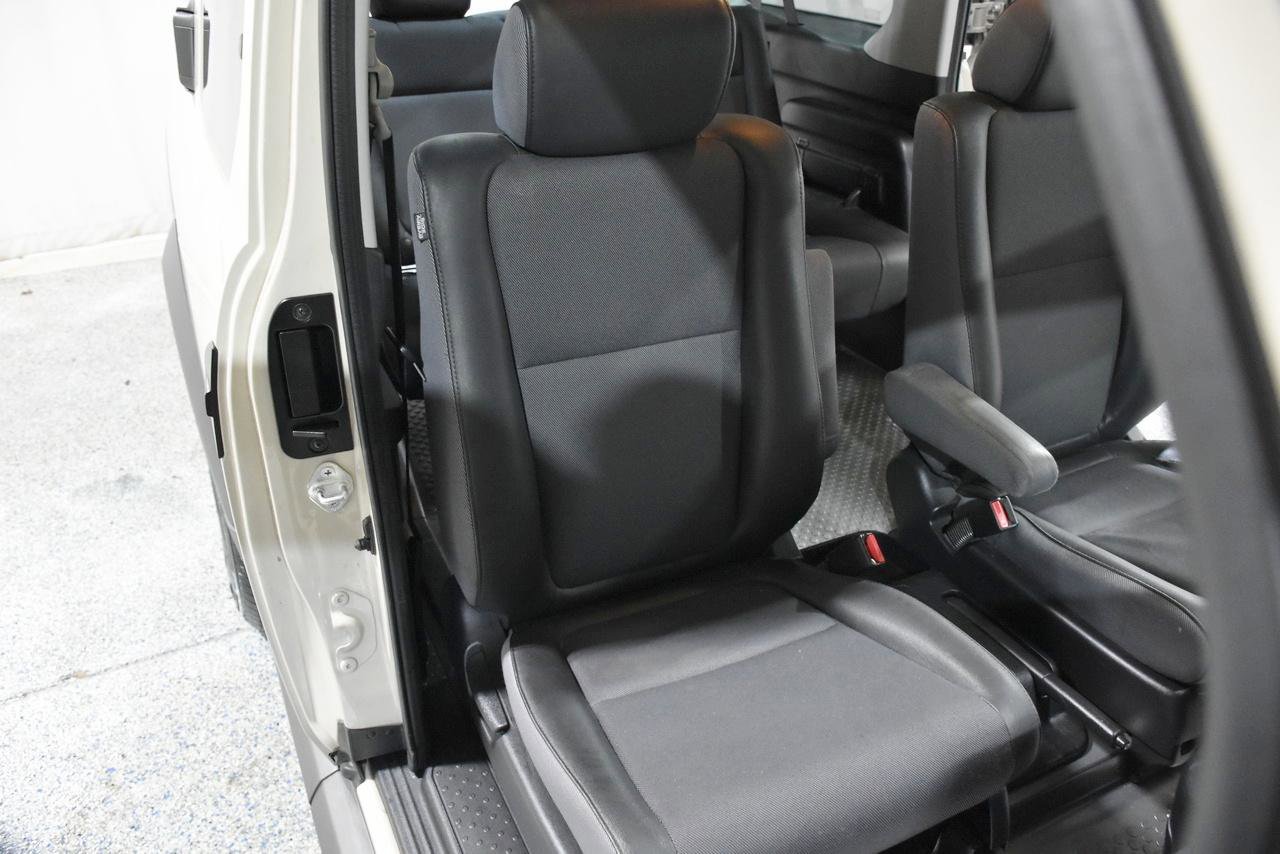 Used 2005 Honda Element EX image 13