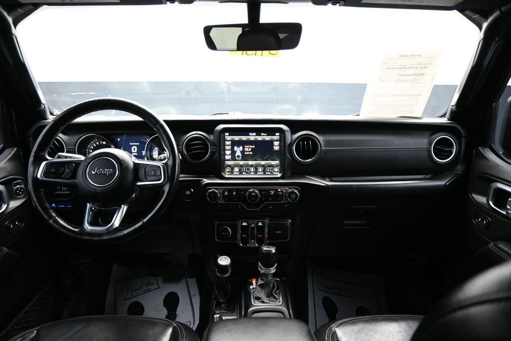 Used 2021 Jeep Wrangler Unlimited Sahara w/ Cold Weather Group AWD/4WD image 15