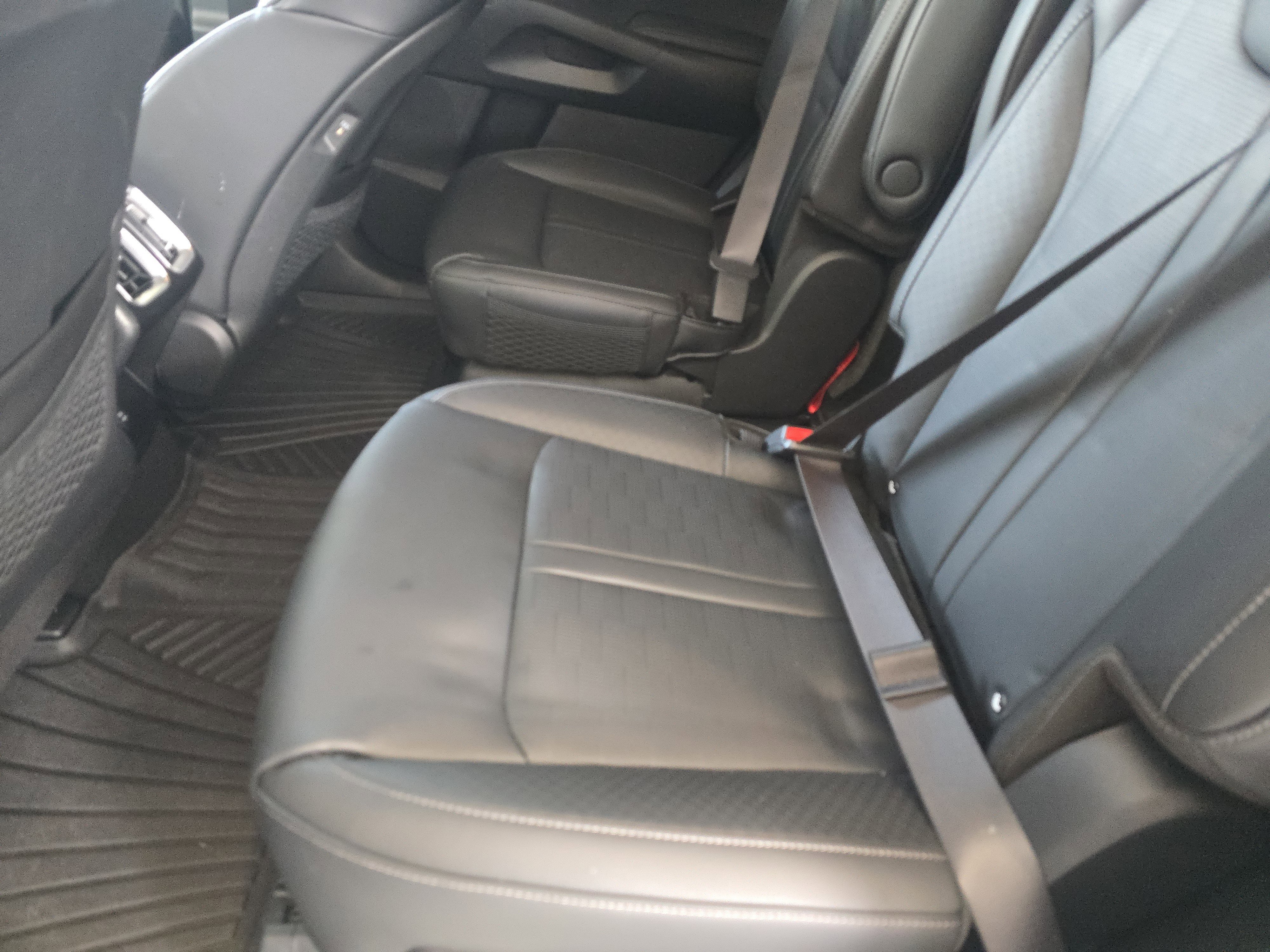 Used 2025 Kia Sorento EX image 17