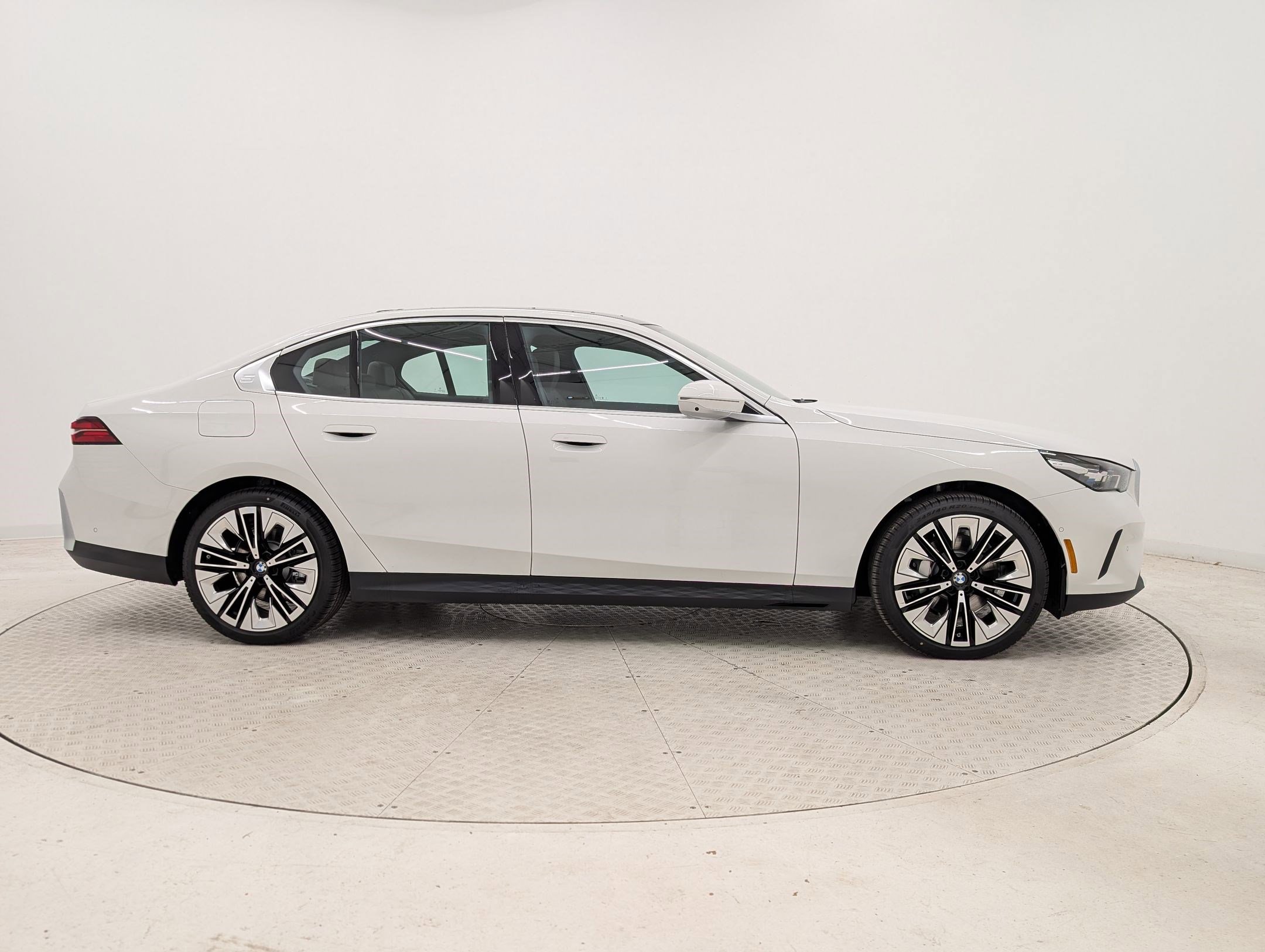 New 2026 BMW 530i w/ Premium Package RWD image 8