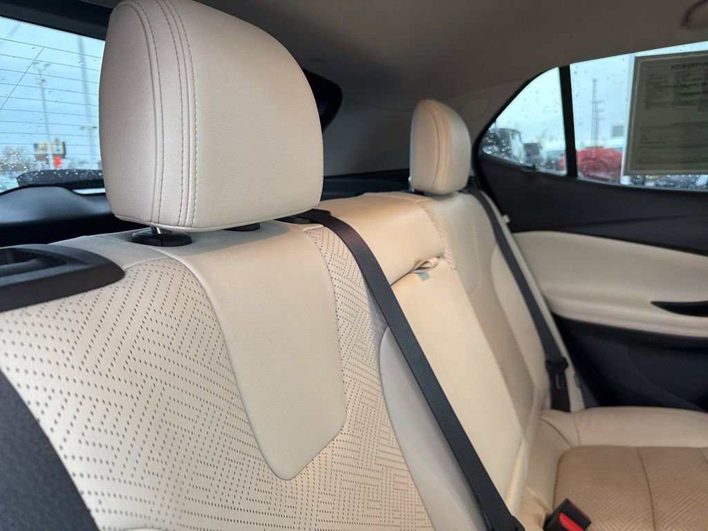 Used 2020 Buick Encore GX Essence image 28
