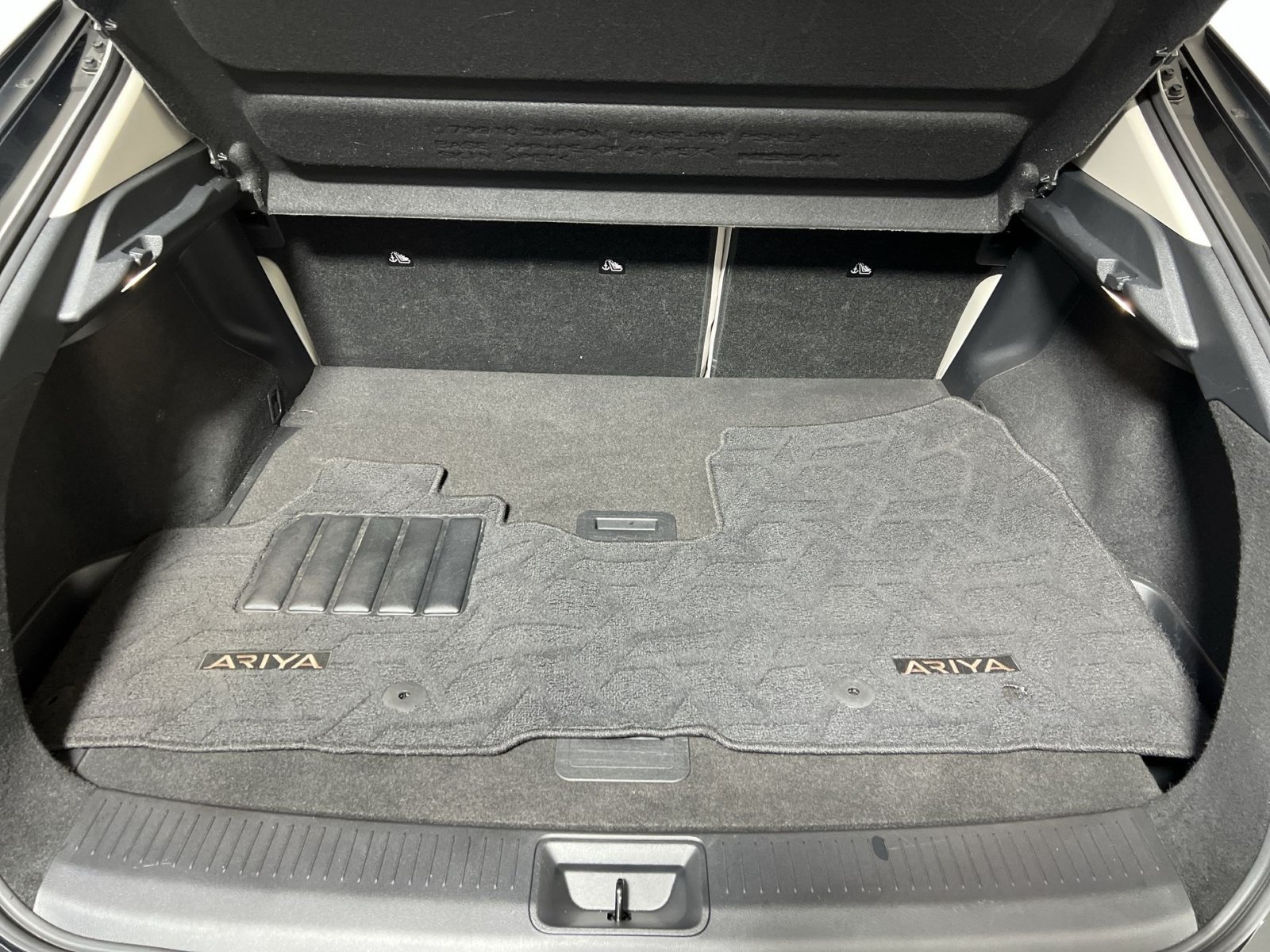 Used 2023 Nissan Ariya AWD image 26