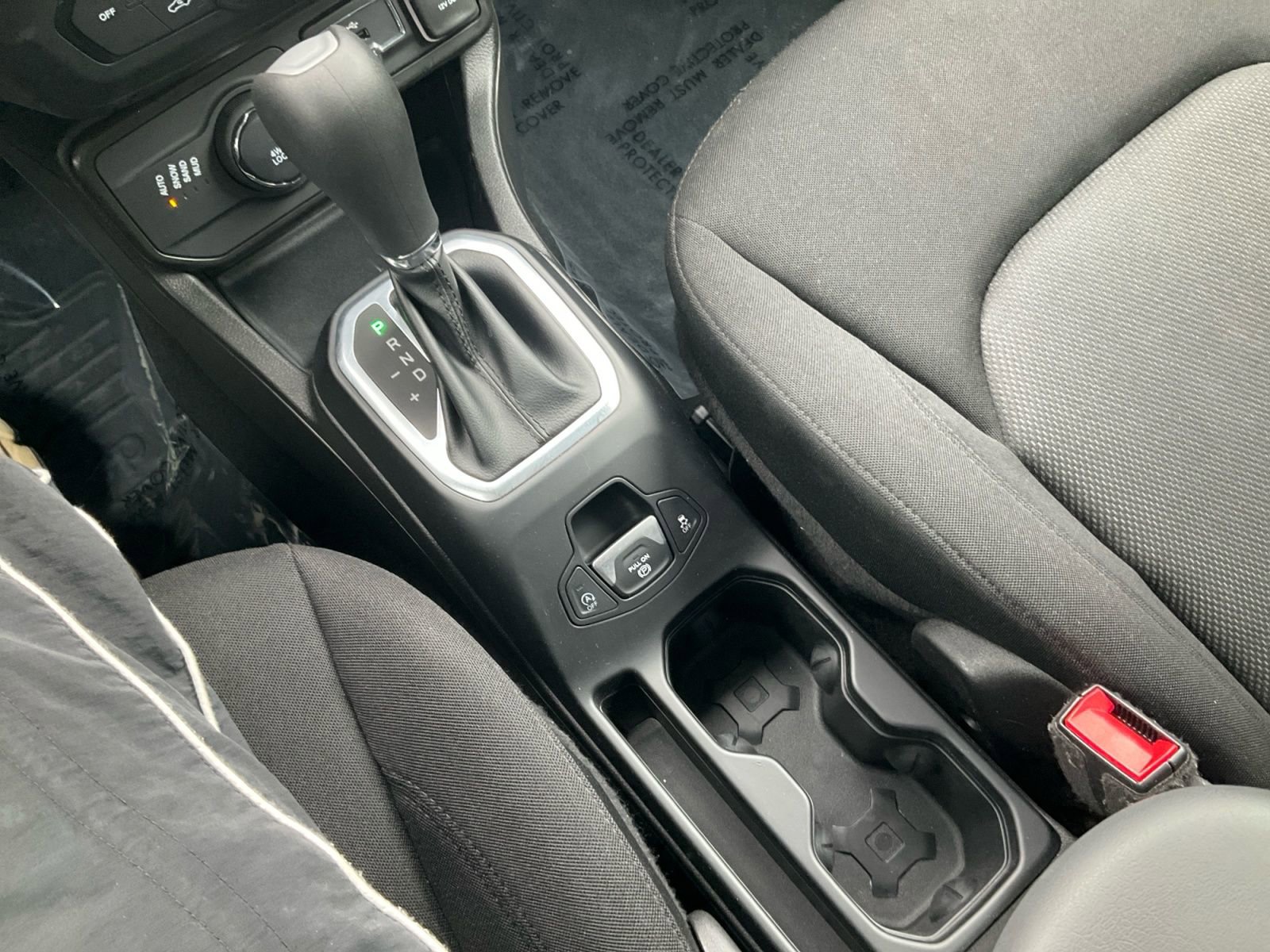 Used 2023 Jeep Renegade Latitude AWD/4WD image 25