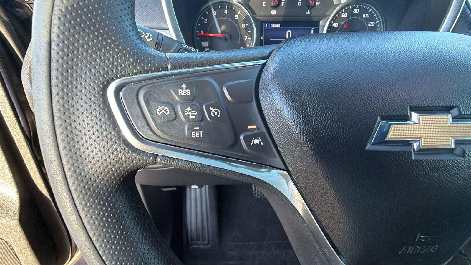 Used 2020 Chevrolet Equinox LT FWD image 22
