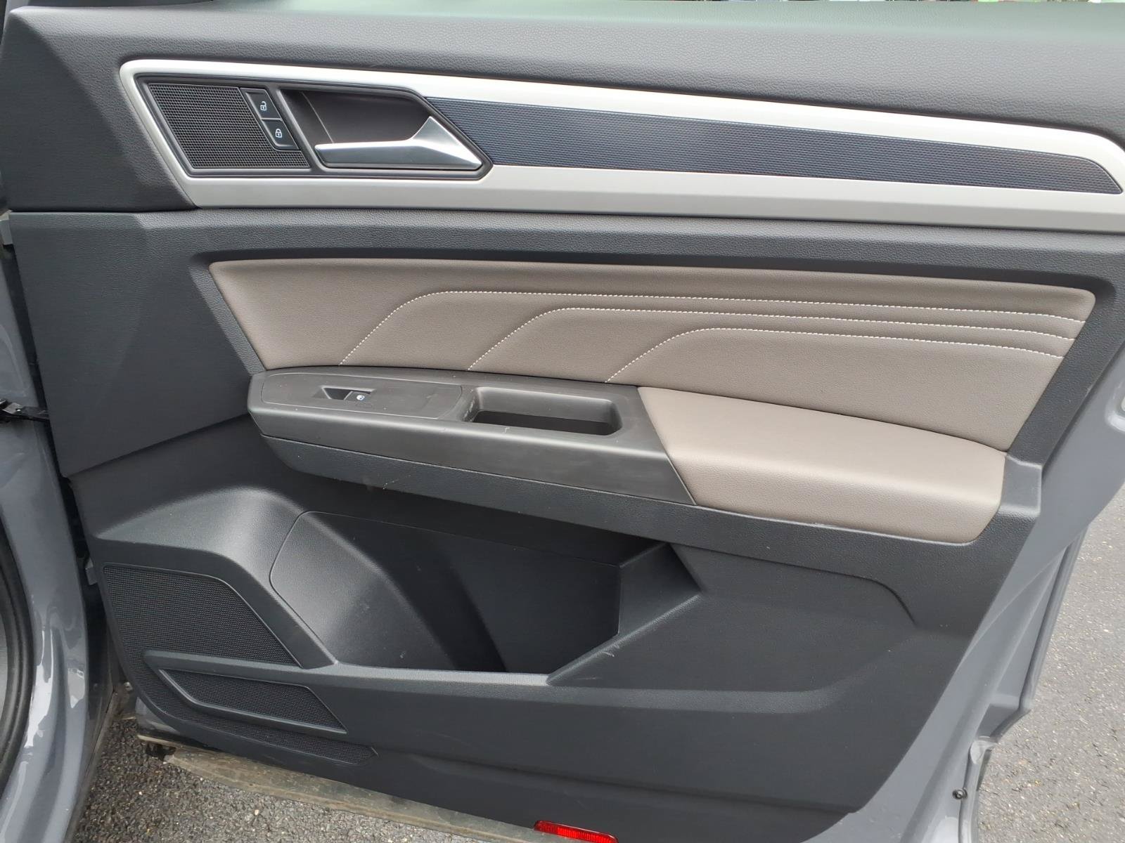 Certified 2023 Volkswagen Atlas Cross Sport SEL AWD/4WD image 9