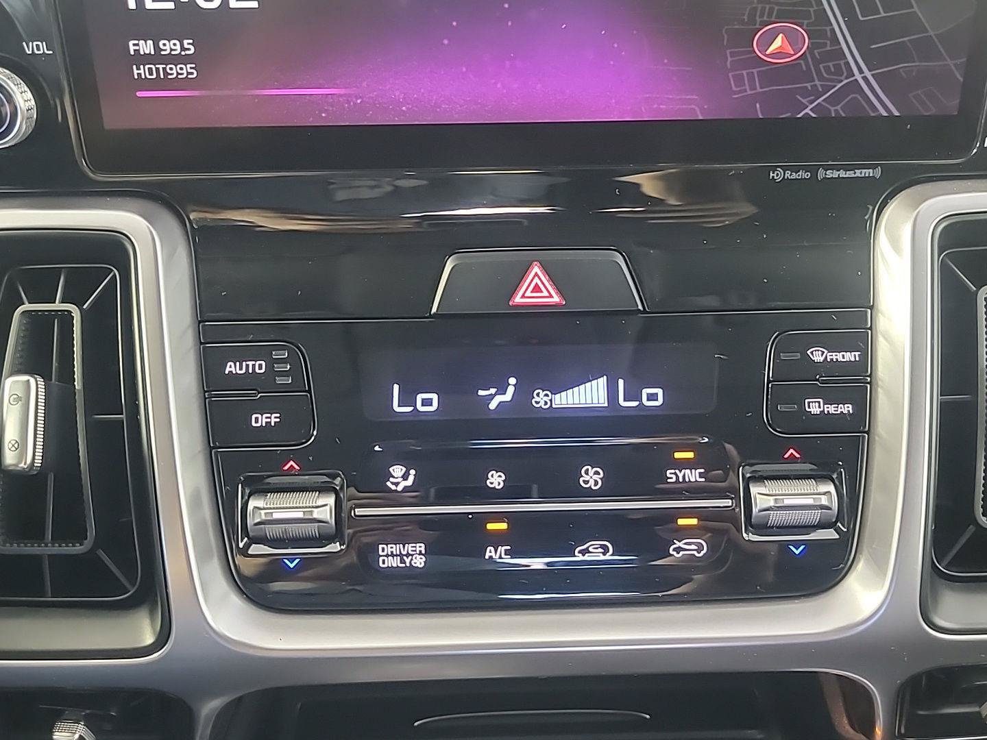 Used 2023 Kia Sorento EX AWD/4WD image 31