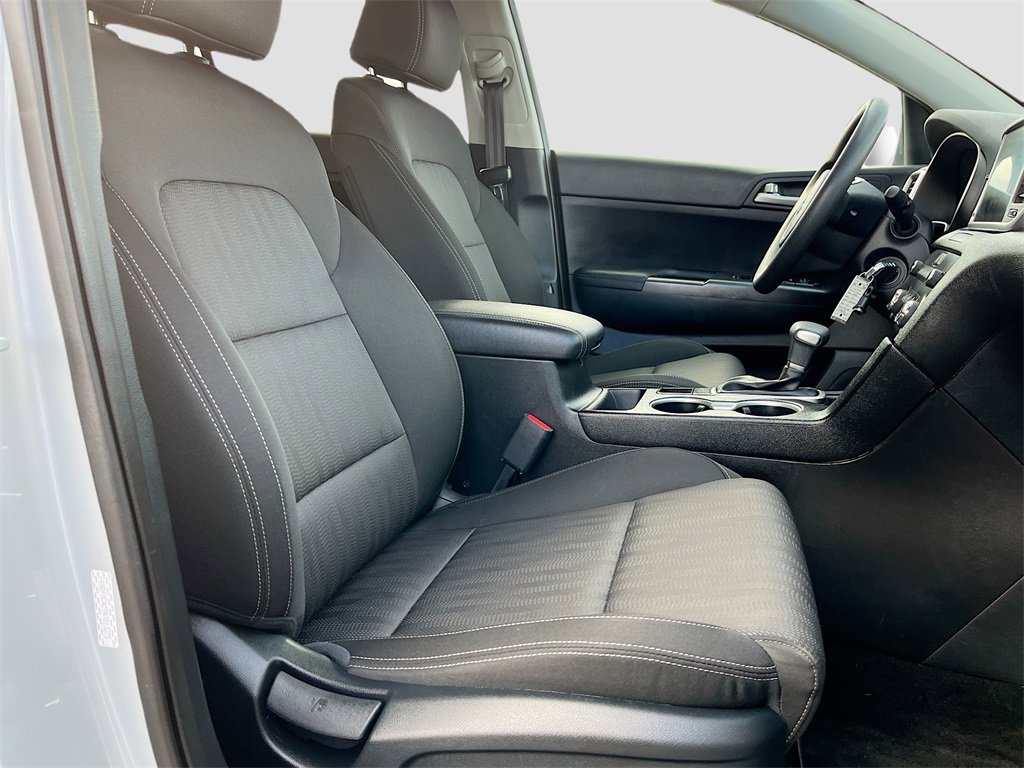 Used 2022 Kia Sportage LX image 25