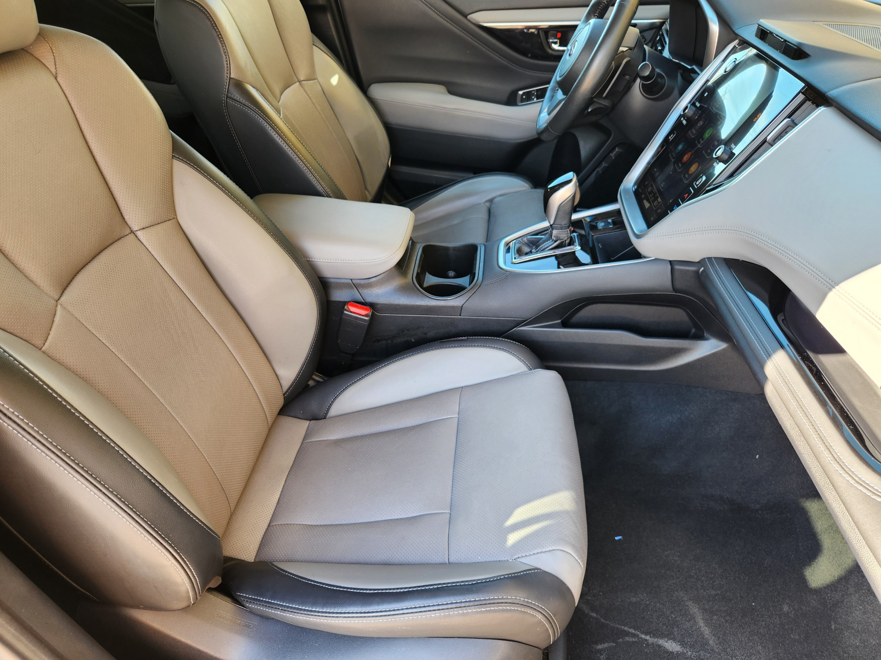 Used 2020 Subaru Outback Limited AWD/4WD image 12
