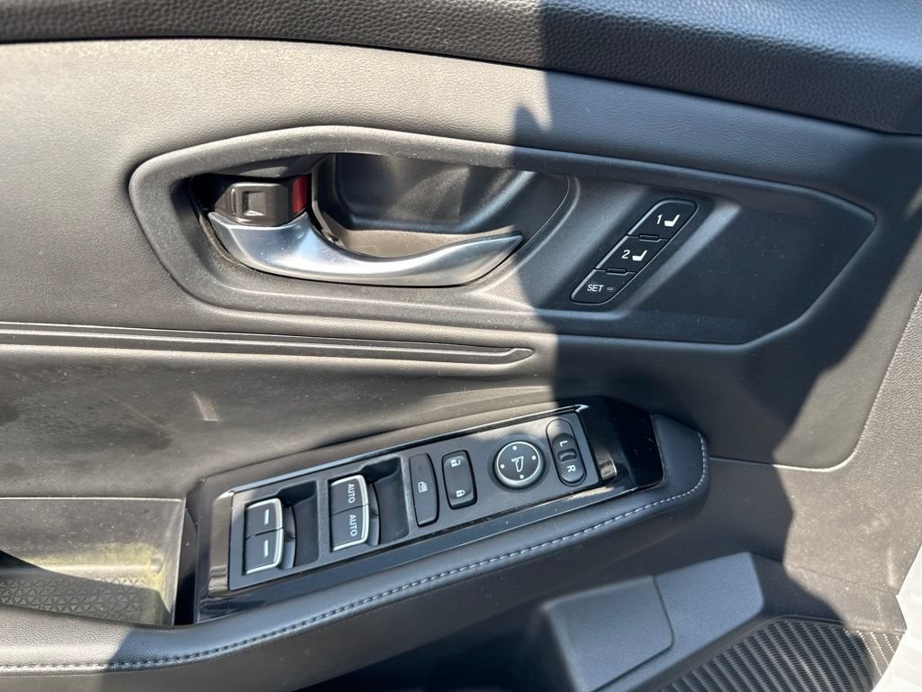 Used 2023 Honda Accord Touring image 16