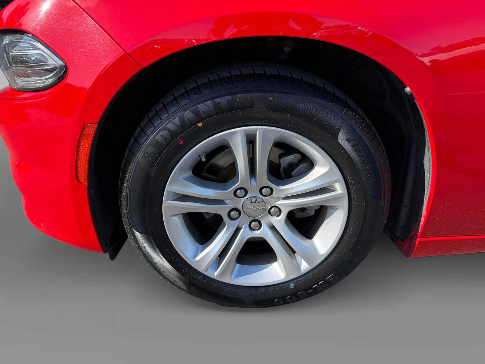 Used 2023 Dodge Charger SXT image 9