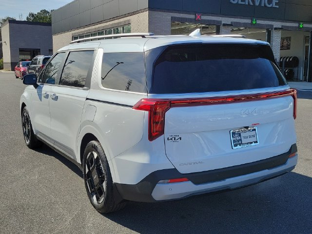 New 2026 Kia Carnival EX FWD image 6