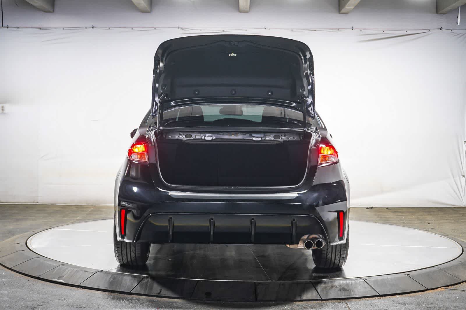 Used 2024 Toyota Corolla SE w/ SE Premium Package FWD image 27