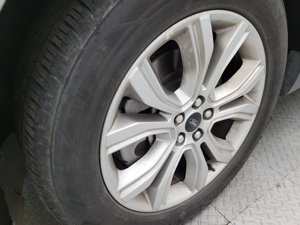 Used 2024 Ford Edge Titanium image 31