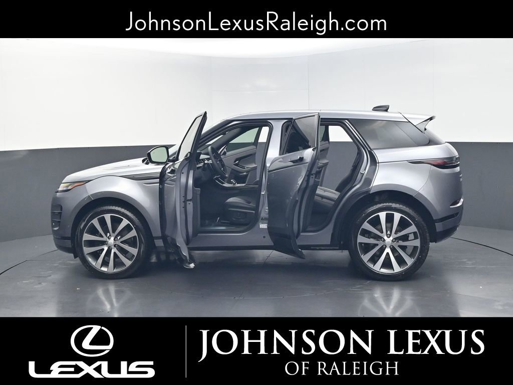 Used 2026 Land Rover Range Rover Evoque Dynamic SE image 37