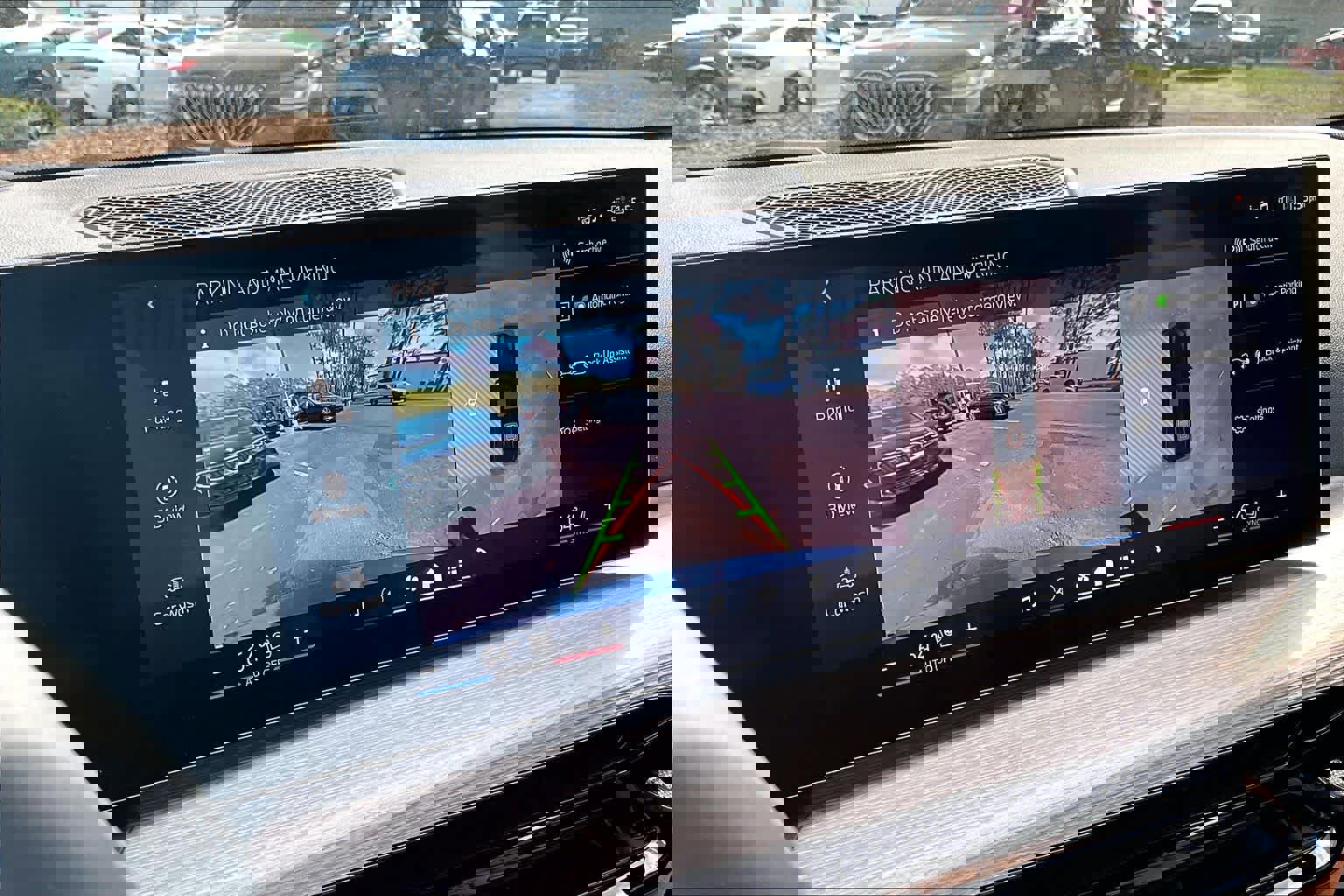 Certified 2025 BMW 330i xDrive Sedan w/ Premium Package image 27