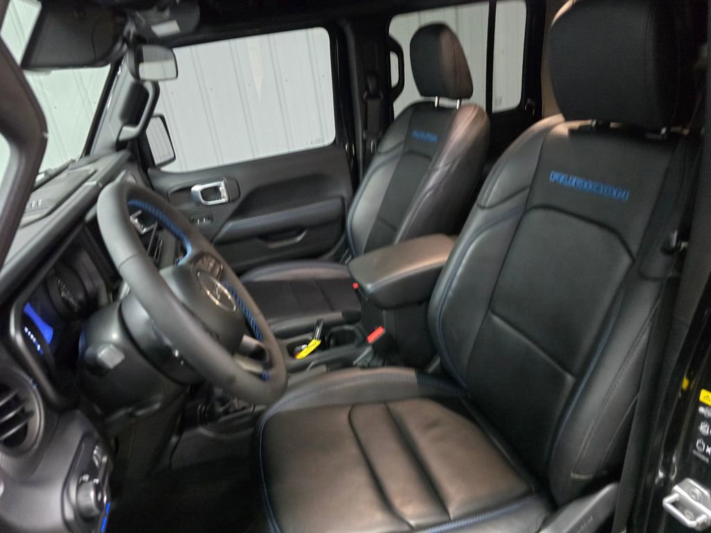 Used 2024 Jeep Wrangler Unlimited Rubicon 4xe w/ Convenience Group image 16
