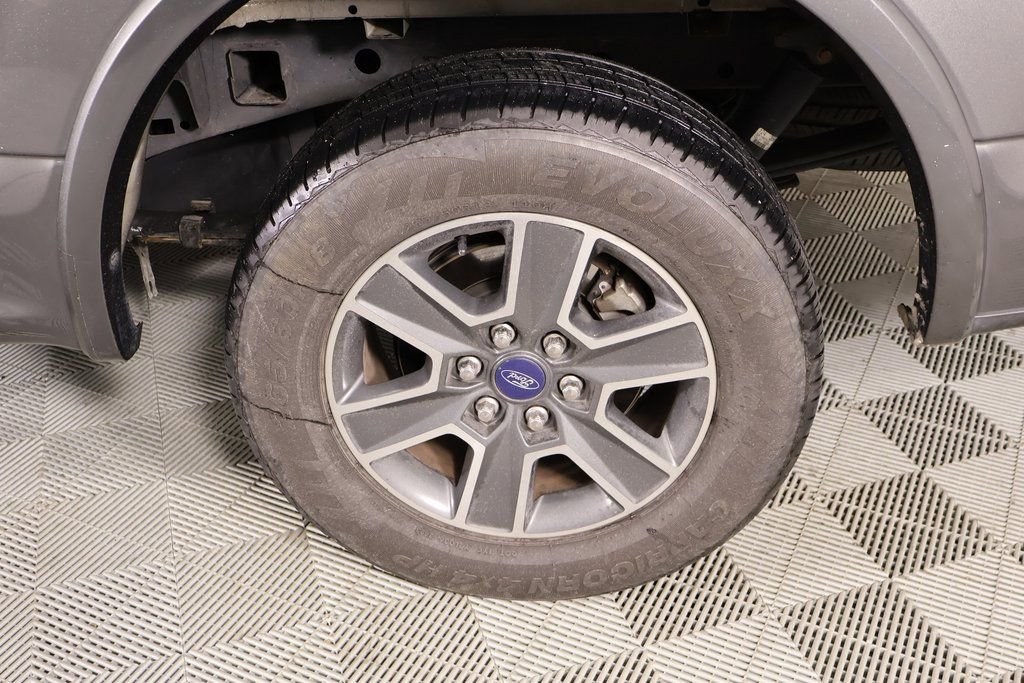 Used 2016 Ford F150 XLT w/ Equipment Group 302A Luxury image 18