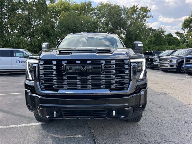Used 2024 GMC Sierra 2500 Denali Ultimate image 8