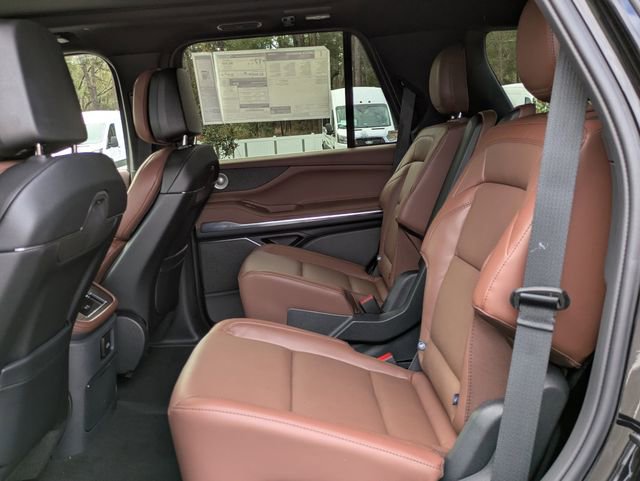New 2026 Lincoln Navigator Reserve image 13