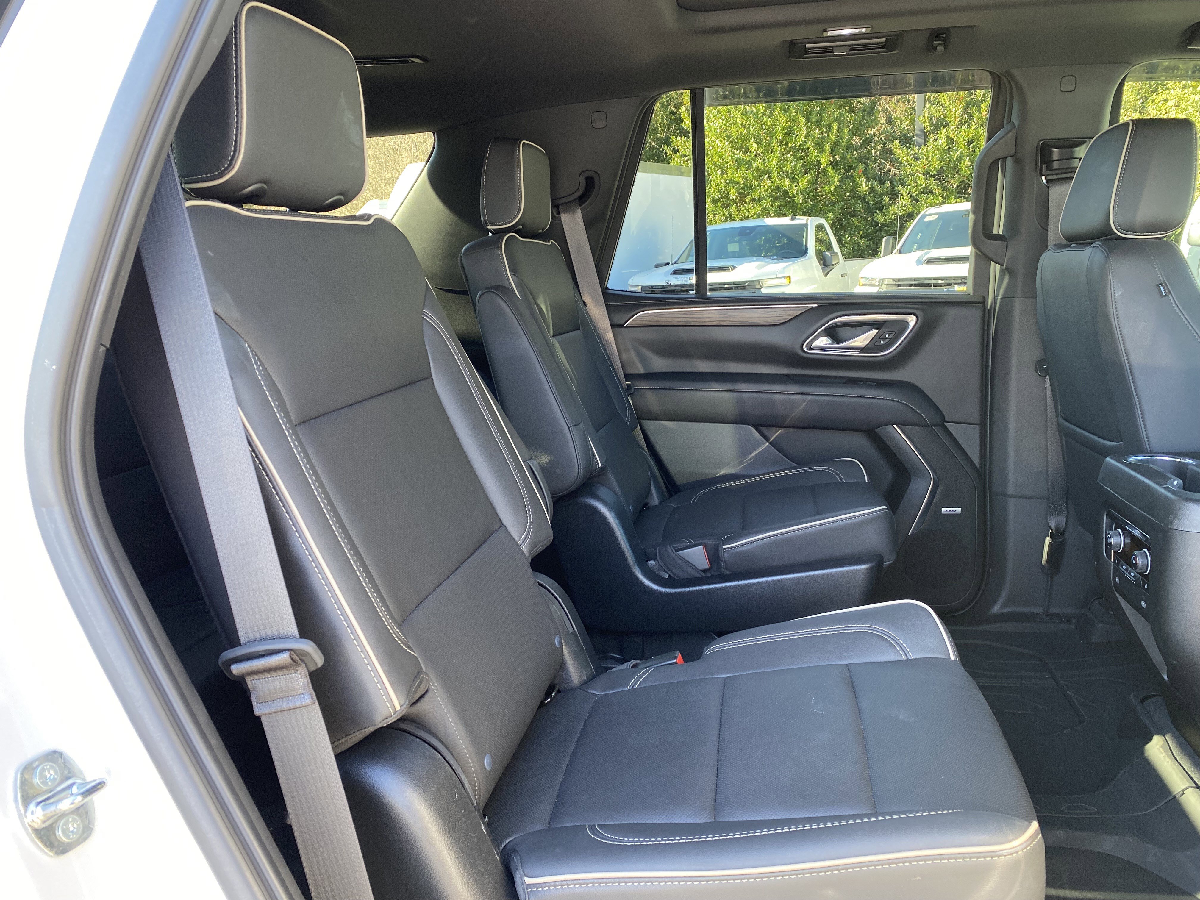 Used 2023 Chevrolet Tahoe Premier image 36