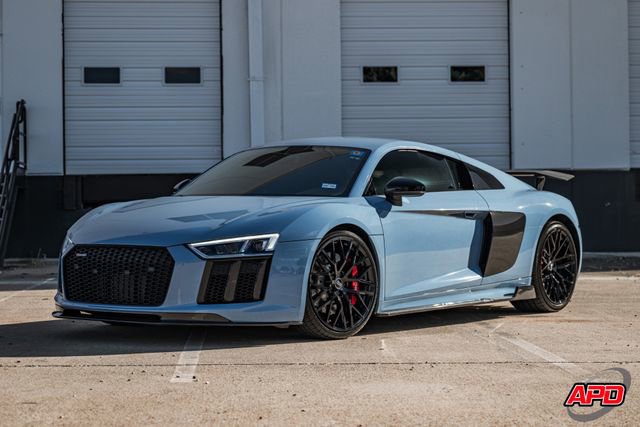 Used 2018 Audi R8 V10 w/ Premium Package image 40