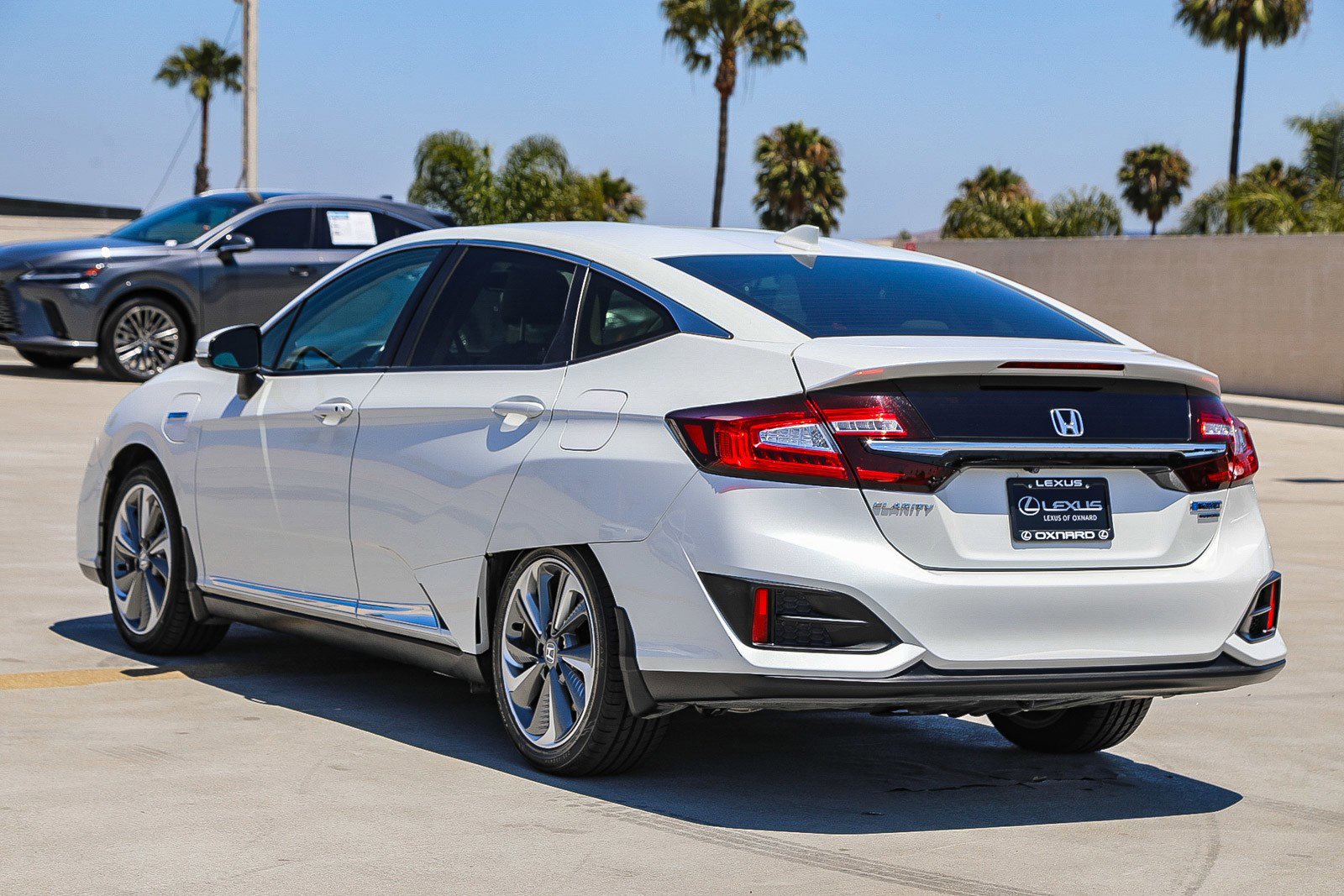 Used 2018 Honda Clarity Touring image 5