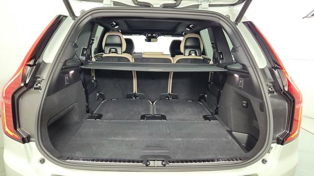 New 2026 Volvo XC90 T8 Plus w/ Protection Package AWD/4WD image 44