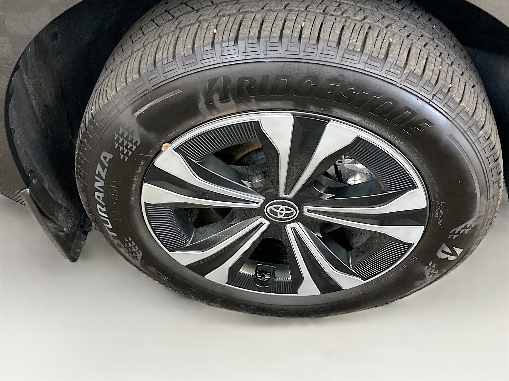 Used 2025 Toyota bZ4X AWD w/ Weather Package image 11