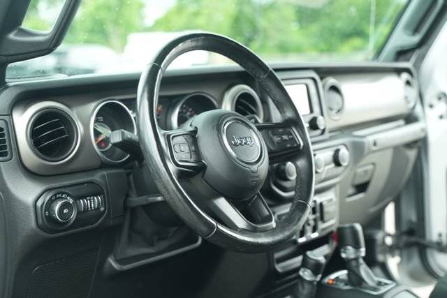Used 2020 Jeep Wrangler Unlimited Sport AWD/4WD image 27