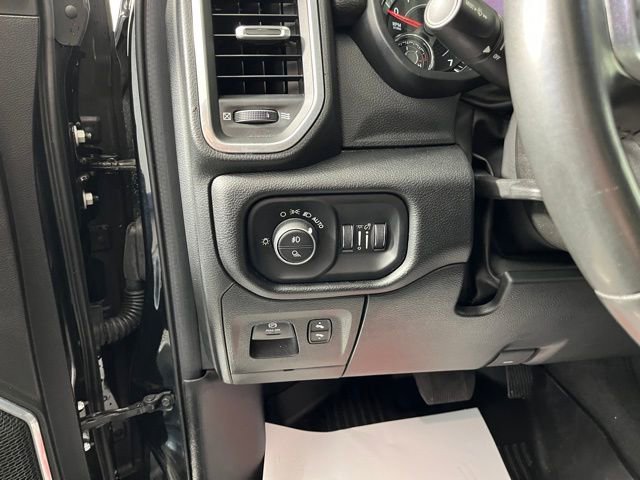 Used 2022 RAM 1500 Laramie w/ Sport Appearance Package image 18