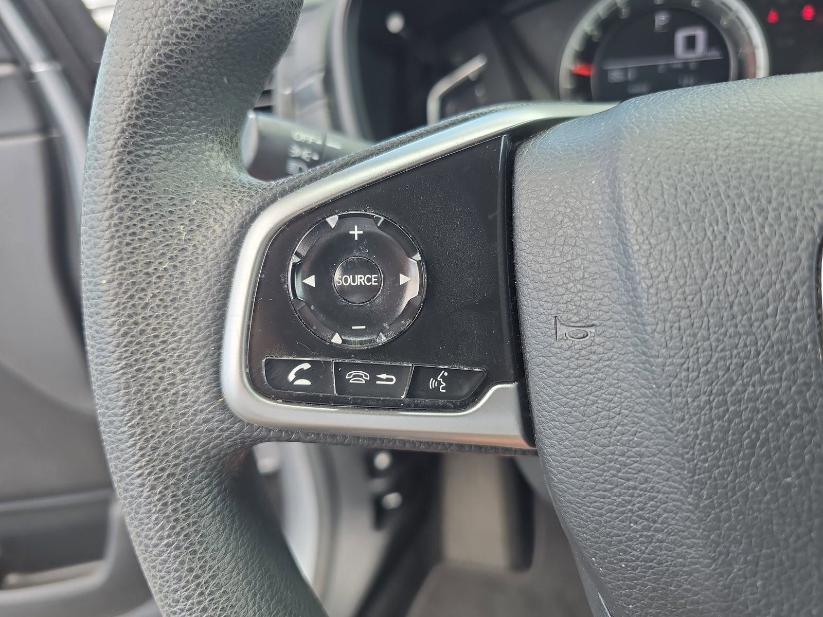 Used 2019 Honda CR-V LX image 21
