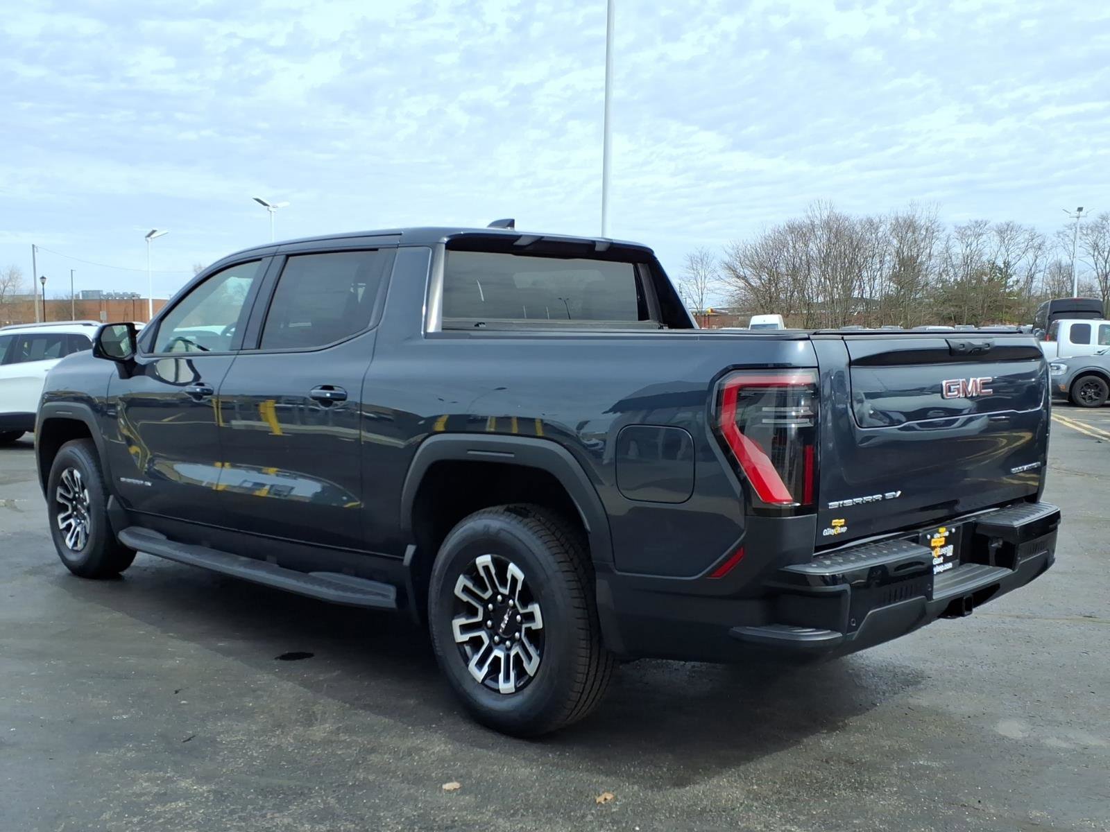 New 2026 GMC Sierra EV Elevation image 7