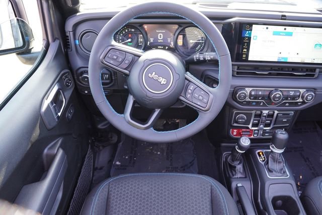 Certified 2025 Jeep Wrangler Unlimited Rubicon 4xe w/ Convenience Group image 21