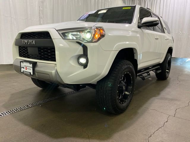 Certified 2022 Toyota 4Runner TRD Off-Road Premium image 26