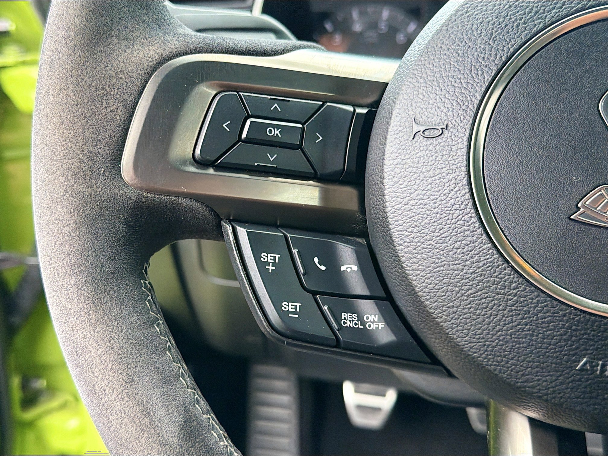 Used 2020 Ford Mustang Shelby GT350 w/ Technology Package image 33