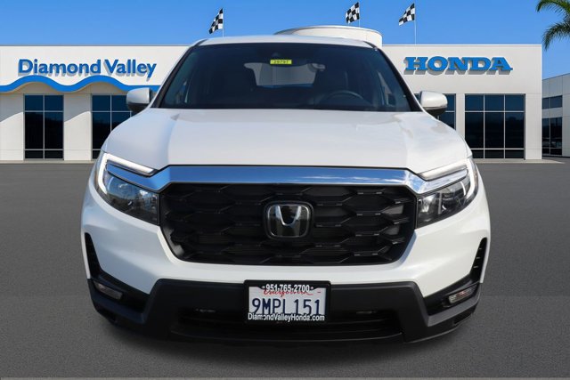 Used 2024 Honda Passport EX-L image 2