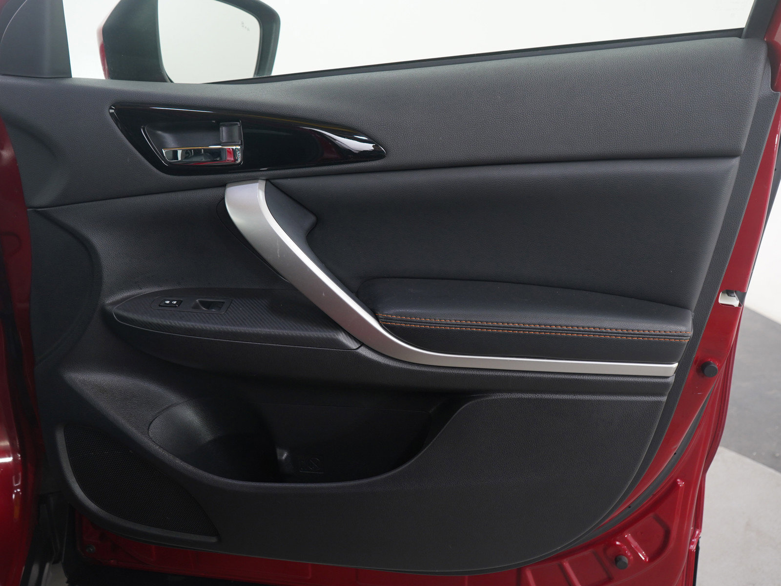 Used 2019 Mitsubishi Eclipse Cross SEL image 11