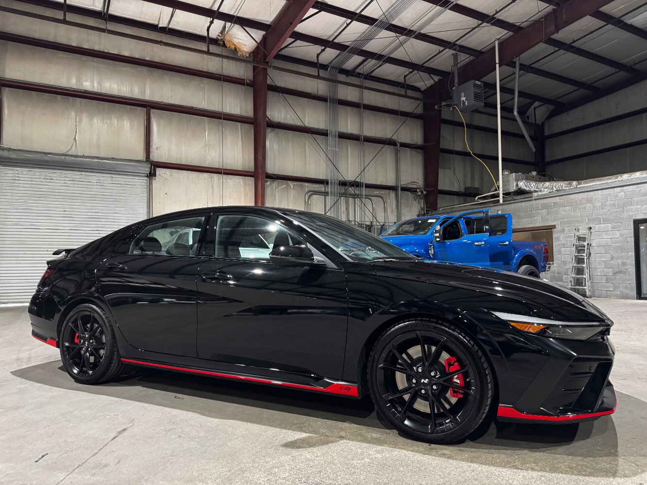 Used 2025 Hyundai Elantra N image 3