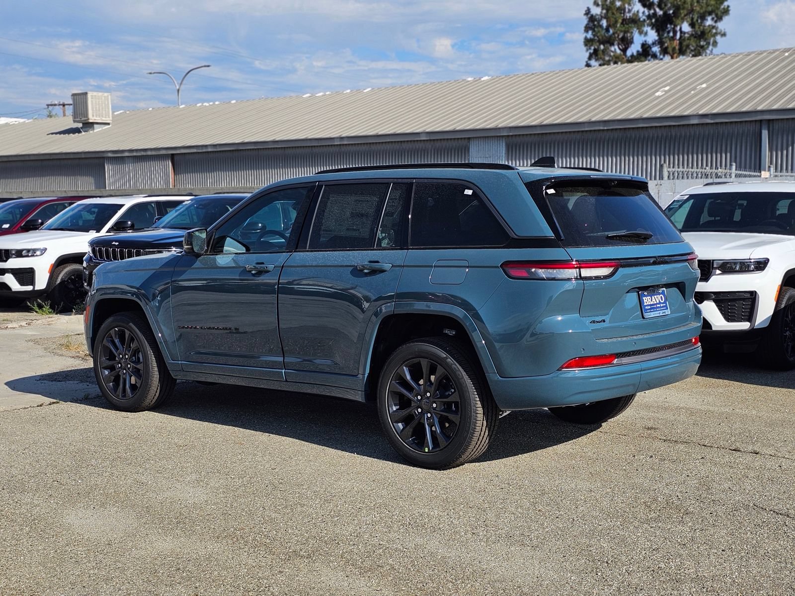 New 2026 Jeep Grand Cherokee Limited AWD/4WD image 5
