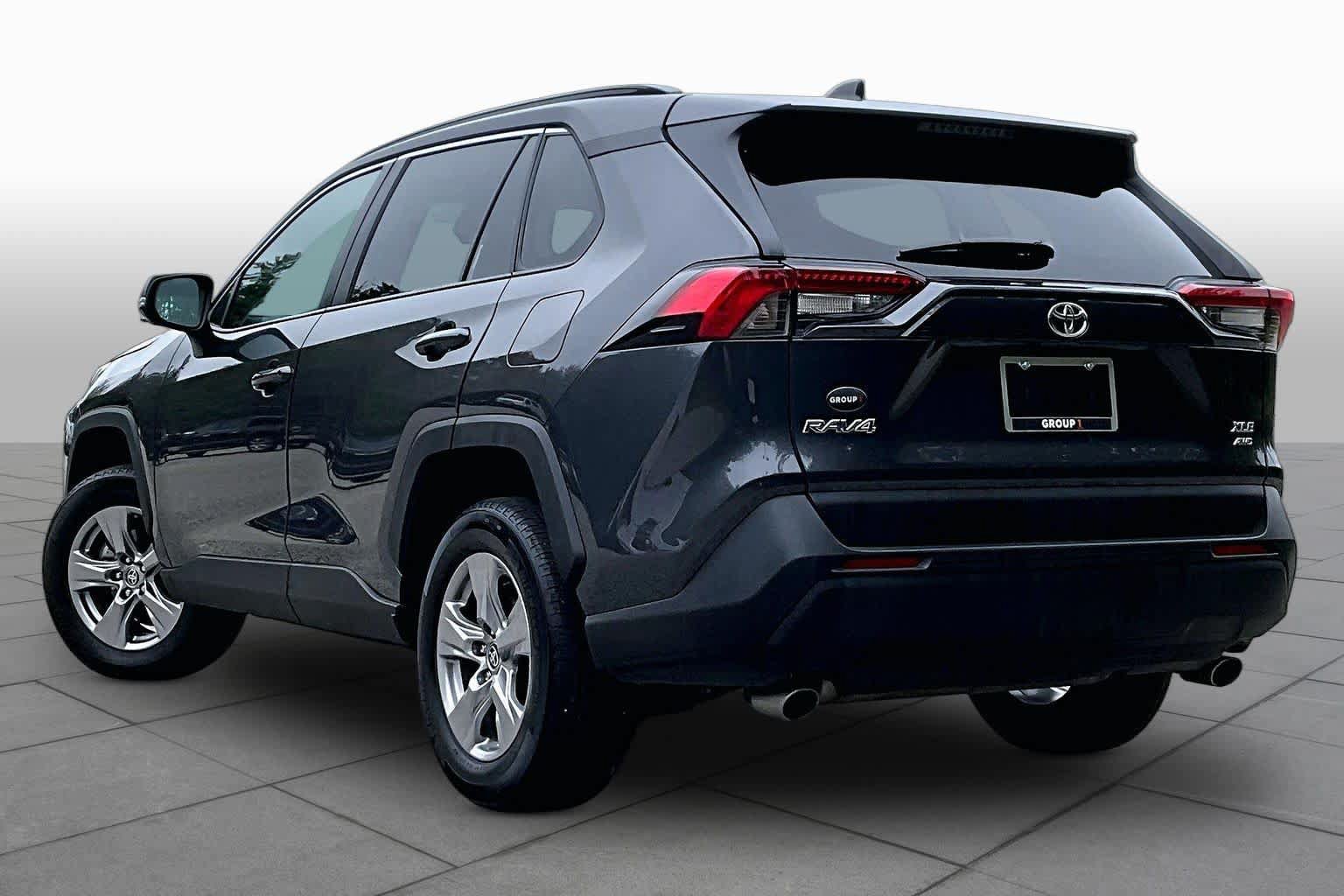 Used 2025 Toyota RAV4 XLE w/ Convenience Package AWD/4WD image 12