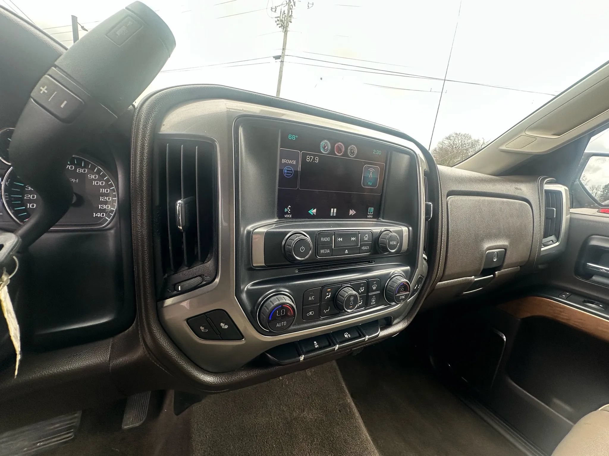 Used 2014 Chevrolet Silverado 1500 LTZ AWD/4WD image 19