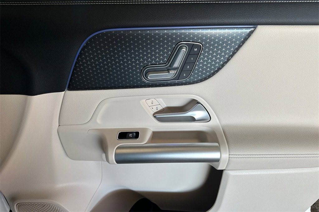 Certified 2025 Mercedes-Benz GLA 250 image 21