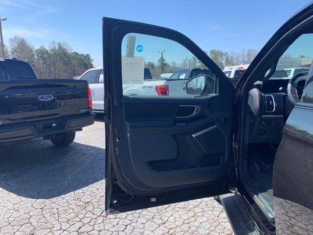 New 2026 Ford Expedition Platinum w/ Stealth Appearance Package image 23