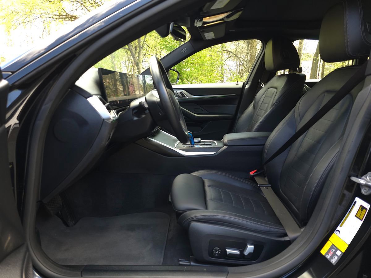 Used 2023 BMW i4 eDrive35 RWD image 10