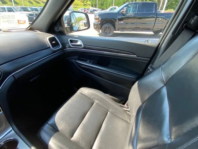 Used 2020 Jeep Grand Cherokee Limited AWD/4WD image 25