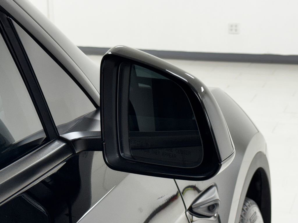 Used 2024 Tesla Model Y Long Range image 34