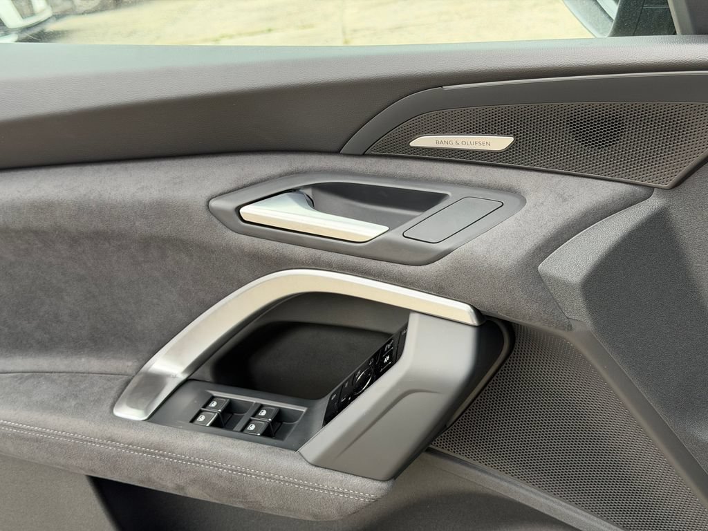 New 2026 Audi SQ5 Prestige AWD/4WD image 32