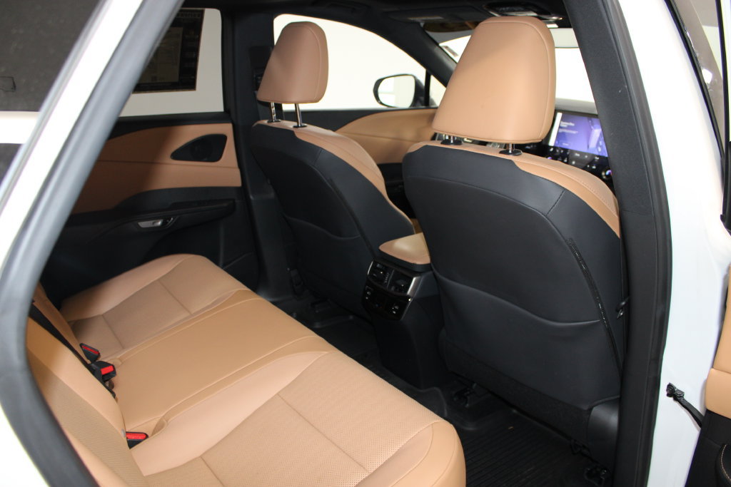 Used 2025 Lexus RX 350 Premium w/ Accessory Package (Z1) FWD image 32