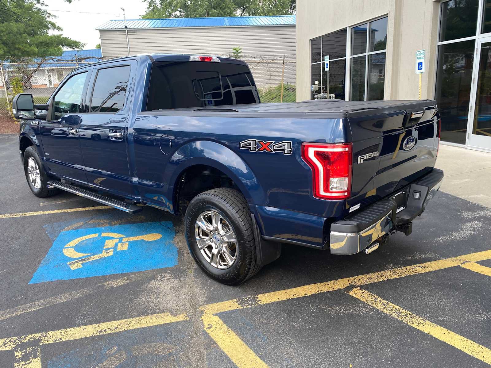 Used 2016 Ford F150 XLT w/ Equipment Group 302A Luxury AWD/4WD image 3