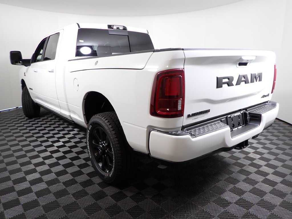 New 2027 RAM 2500 Laramie AWD/4WD image 13